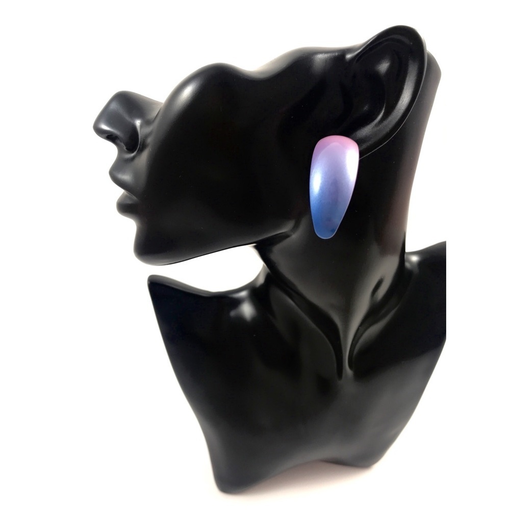 1980’s shimmering Blue/pink ombré earrings by Avon